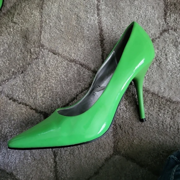 Wet Seal heels - Picture 2 of 2